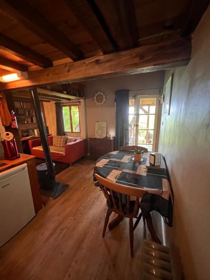 Cabane Dans Les Bois Avec Vue Sur Les Pyrenees Saint-Laurent-de-Neste Eksteriør bilde